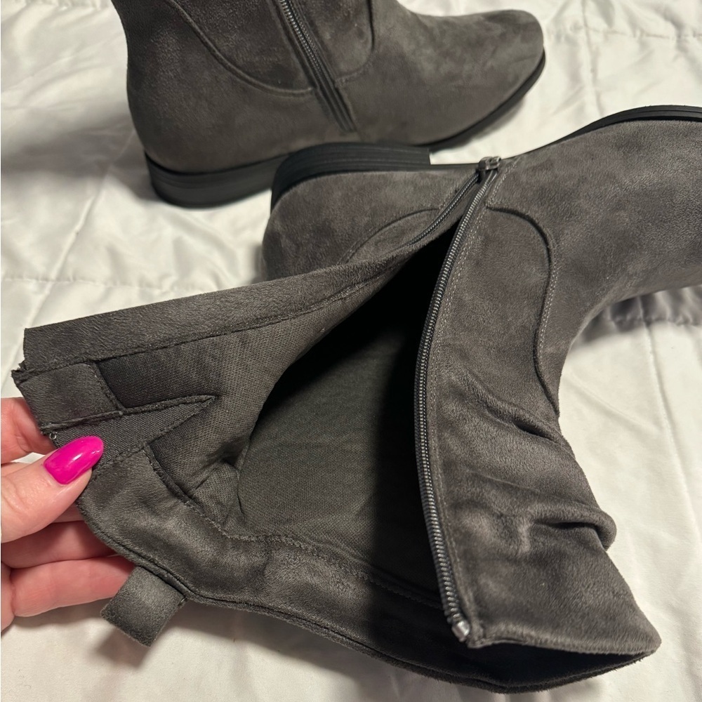 VJH comfort Wmns Slouchy Boots Bootie Sz 8.5 Round Toe Comfort Low Heel Mid Calf - Picture 8 of 16